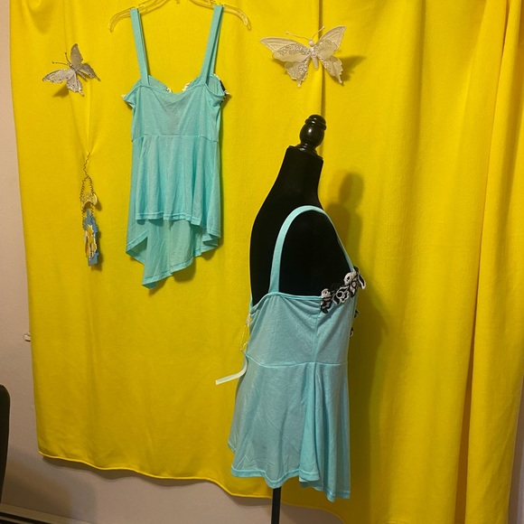 New Beautiful Size Medium (6) or 3 X-Large (14) Blouse!(#292) - Picture 4 of 10